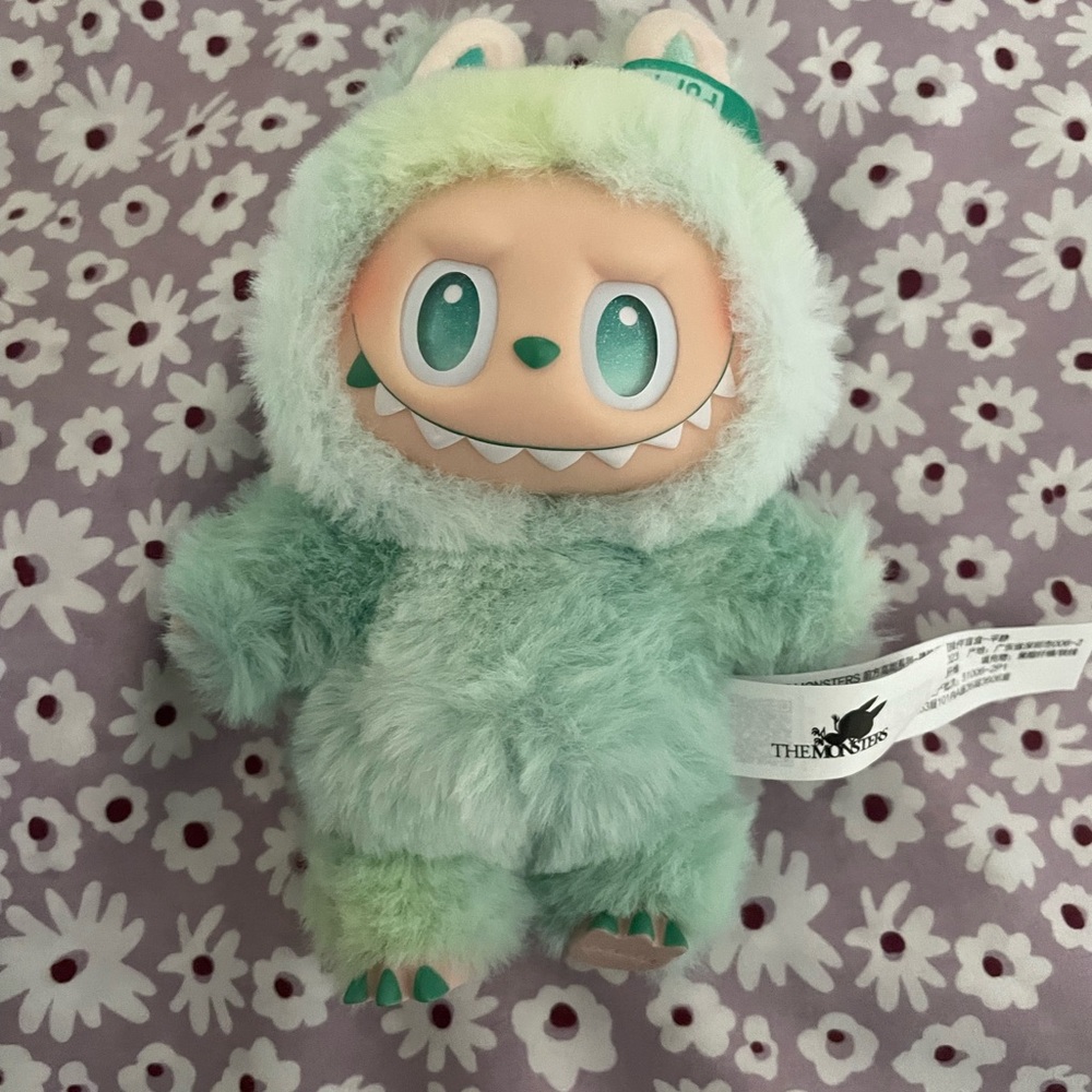 Labubu Big Into Energy (Serenity)